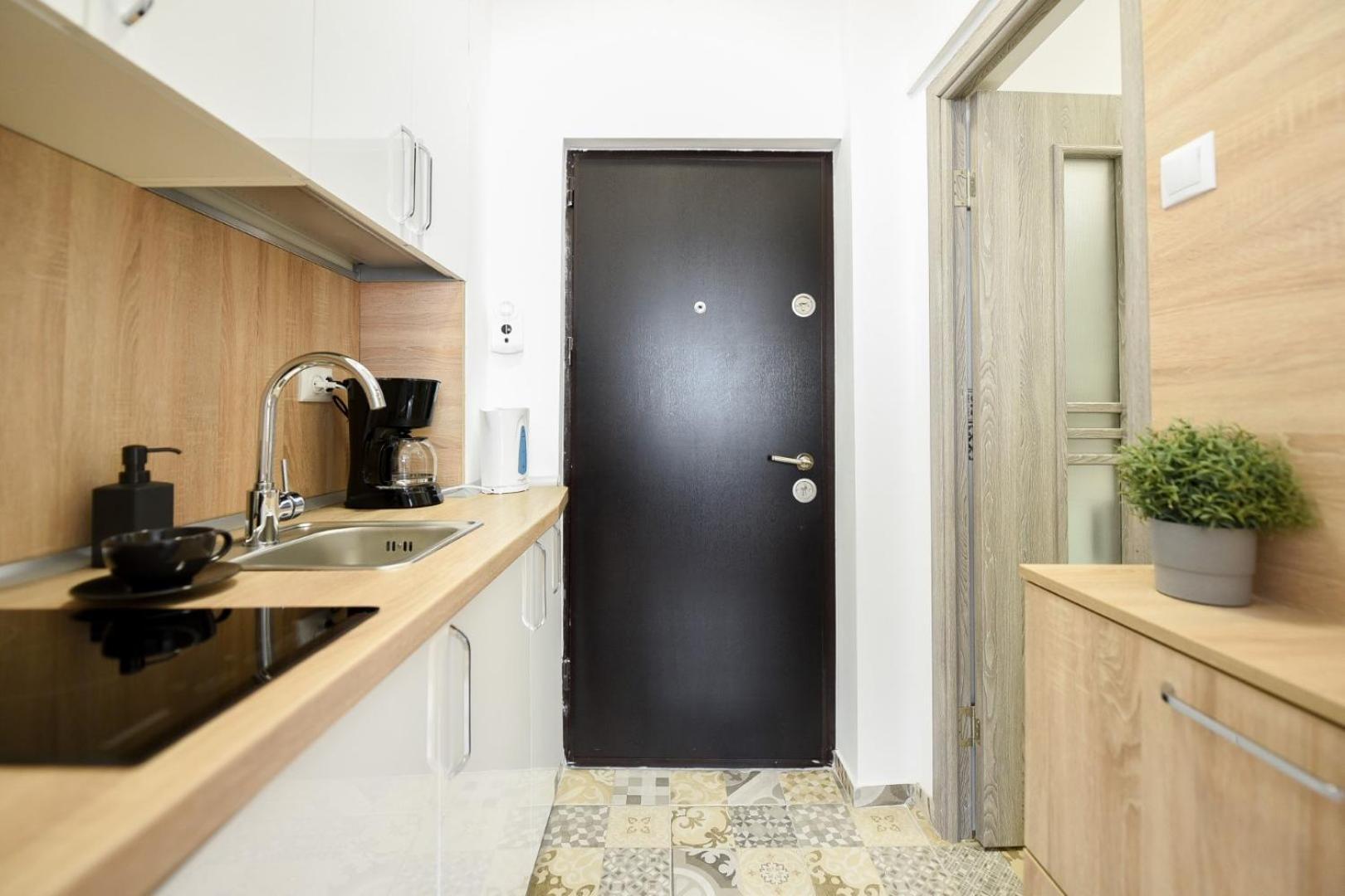City Center Getaway - Cozy Accommodation For Your Perfect Stay Бухарест Номер фото