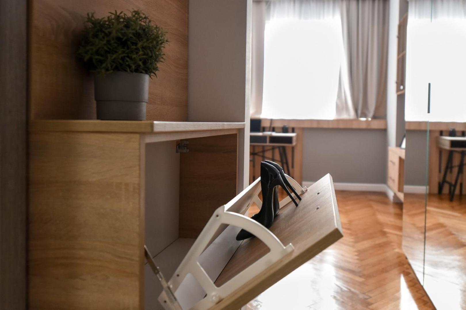 City Center Getaway - Cozy Accommodation For Your Perfect Stay Бухарест Номер фото
