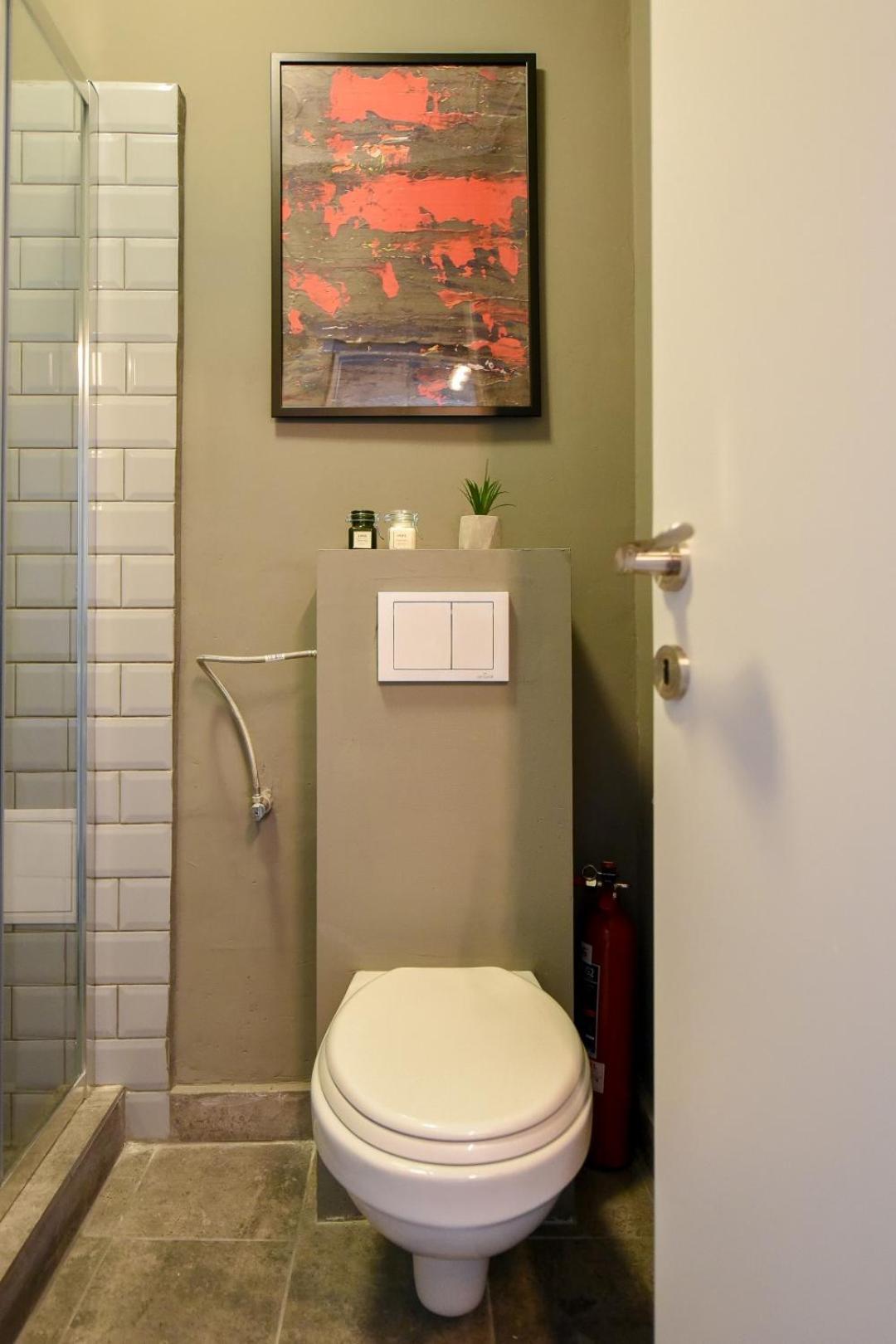 City Center Getaway - Cozy Accommodation For Your Perfect Stay Бухарест Номер фото