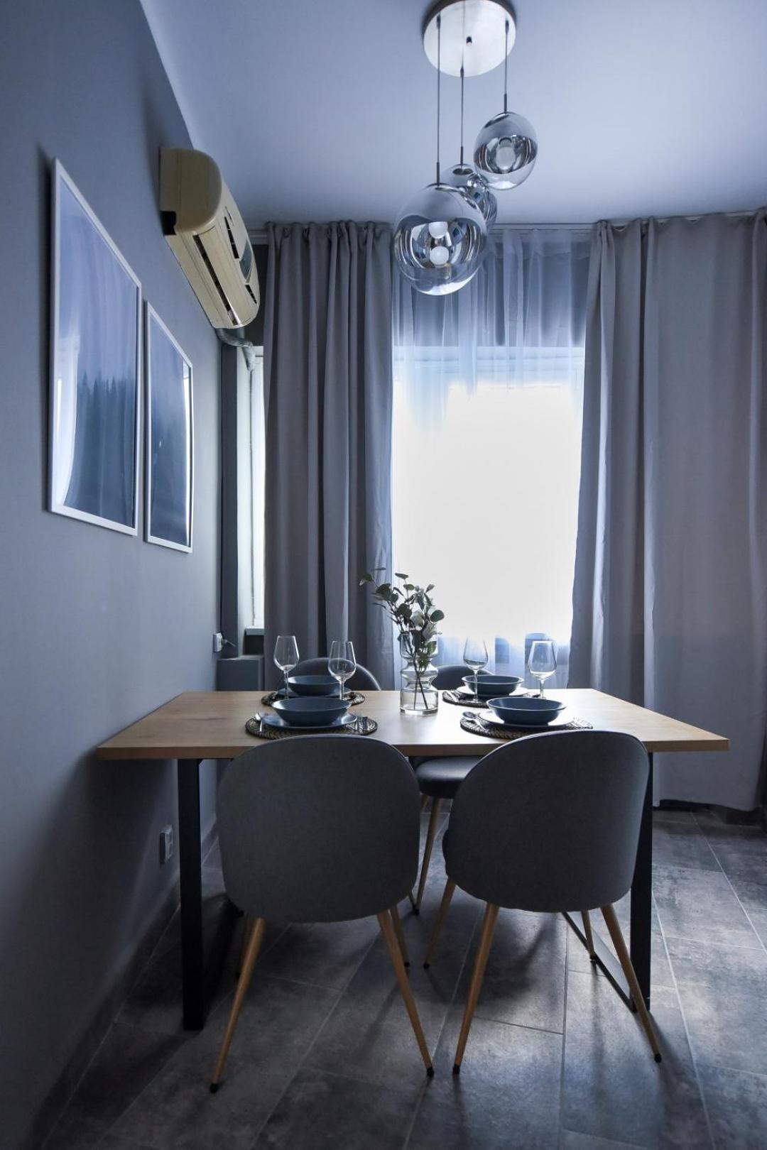 City Center Getaway - Cozy Accommodation For Your Perfect Stay Бухарест Екстер'єр фото